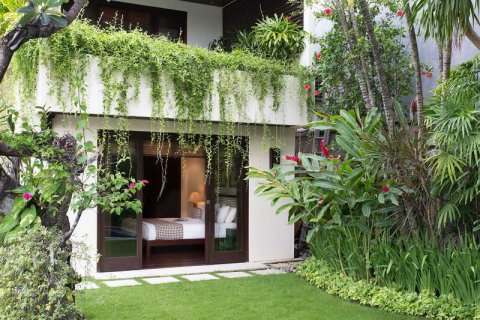 4 bedrooms Villa in Seminyak, Badung, Indonesia No. 247 2