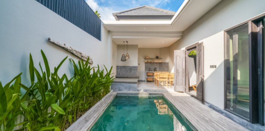 2 bedrooms Villa in Badung, Indonesia No. 11322