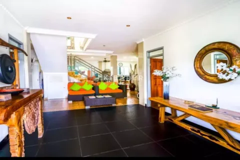 5 bedrooms Villa in Kuta, Badung, Indonesia No. 11953 5
