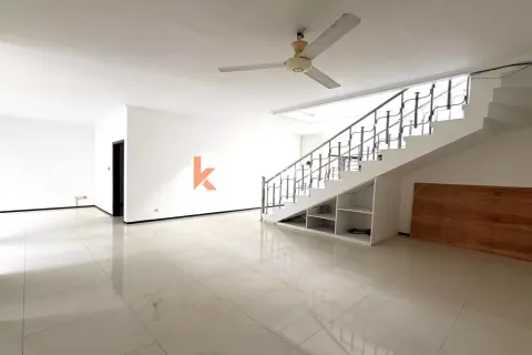 4 bedrooms Villa in Kerobokan, Badung, Indonesia No. 11947 11