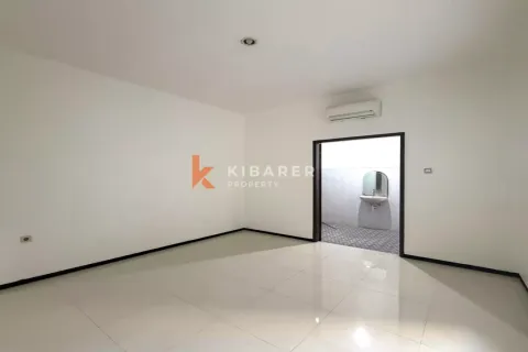 4 bedrooms Villa in Kerobokan, Badung, Indonesia No. 11947 13