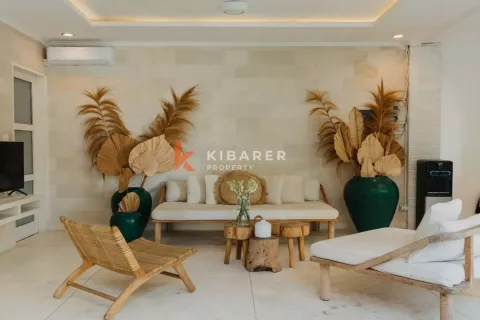 3 bedrooms Villa in Tibubeneng, Badung, Indonesia No. 11950 7