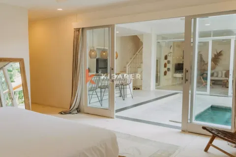 3 bedrooms Villa in Tibubeneng, Badung, Indonesia No. 11950 6