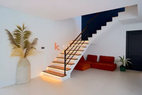 3 bedrooms Villa in Seminyak, Badung, Indonesia No. 13161 8