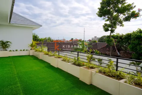 3 bedrooms Villa in Seminyak, Badung, Indonesia No. 13161 16