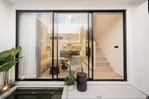 2 bedrooms Villa in Canggu, Badung, Indonesia No. 13157 2