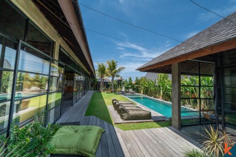 3 bedrooms Villa in Canggu, Badung, Indonesia No. 11274 15