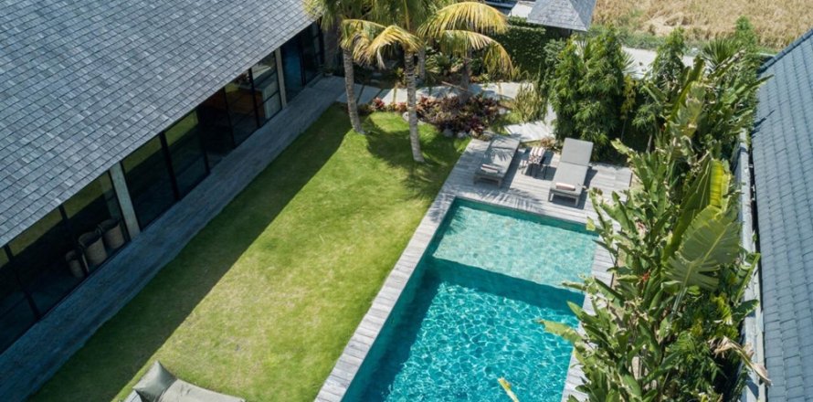3 bedrooms Villa in Canggu, Badung, Indonesia No. 11274