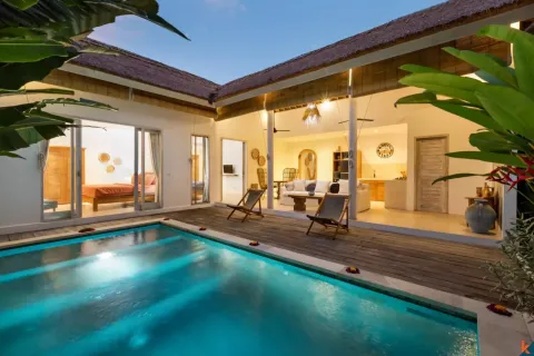 2 bedrooms Villa in Kerobokan, Badung, Indonesia No. 13291