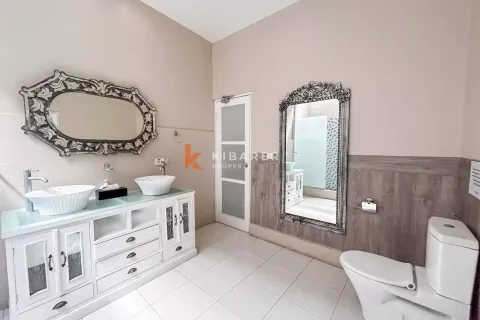 Вилла с 2 спальнями в Seminyak, Бадунг, Индонезия № 13296 11