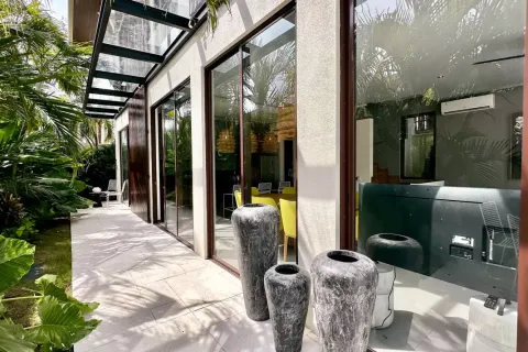 4 bedrooms Villa in Badung, Indonesia No. 10185 3