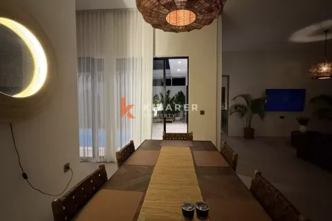 2 bedrooms Villa in Ungasan, Badung, Indonesia No. 13274 18