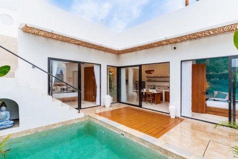 110m2 Villa in South Kuta, Badung, Indonesia No. 9737 1