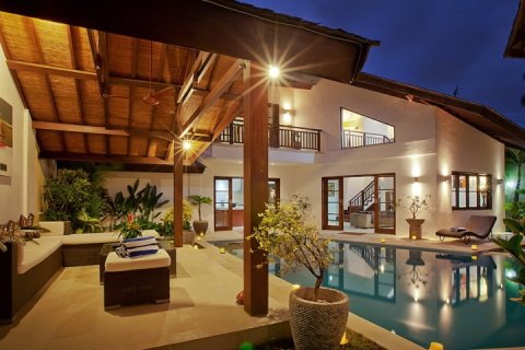 3 bedrooms Villa in Seminyak, Badung, Indonesia No. 1147 7