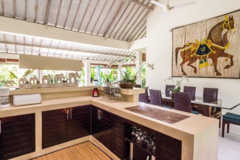 4 bedrooms Villa in Kerobokan, Badung, Indonesia No. 1146 8