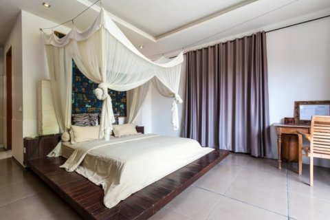 4 bedrooms Villa in Seminyak, Badung, Indonesia No. 1144 25