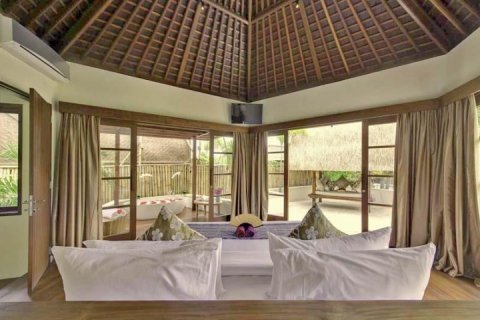 2 bedrooms Villa in Seminyak, Badung, Indonesia No. 1143 11