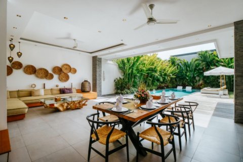 Вилла с 4 спальнями в Canggu, Бадунг, Индонезия № 1149 4