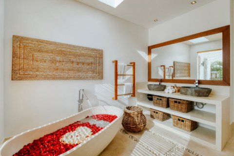 Вилла с 4 спальнями в Canggu, Бадунг, Индонезия № 1149 29