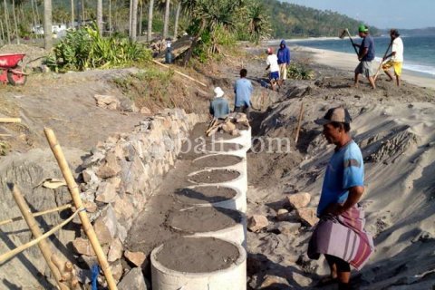 2400m2 Land in Indonesia No. 7743 11