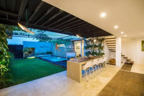 4 bedrooms Villa in Kediri, Indonesia No. 12742 3