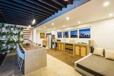 4 bedrooms Villa in Kediri, Indonesia No. 12742 5