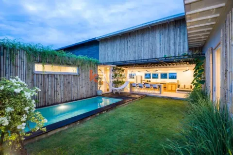 4 bedrooms Villa in Kediri, Indonesia No. 12742