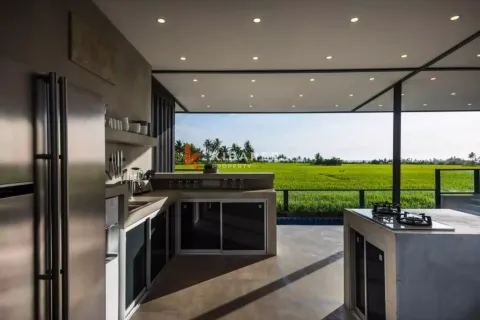 4 bedrooms Villa in Kediri, Indonesia No. 12744 4