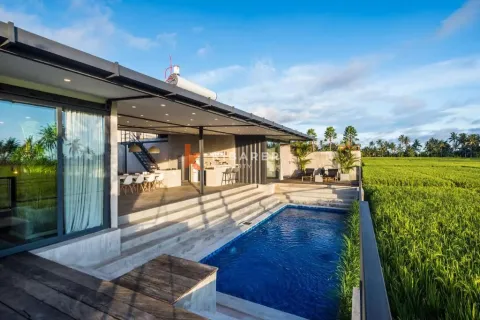4 bedrooms Villa in Kediri, Indonesia No. 12744
