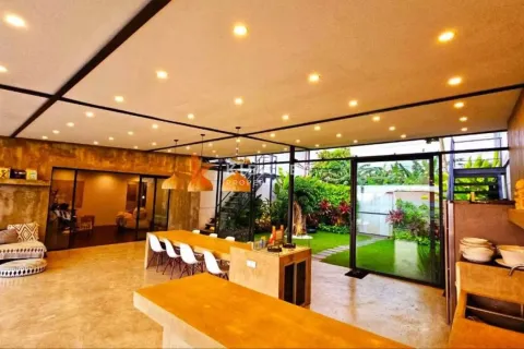4 bedrooms Villa in Kediri, Indonesia No. 12744 6
