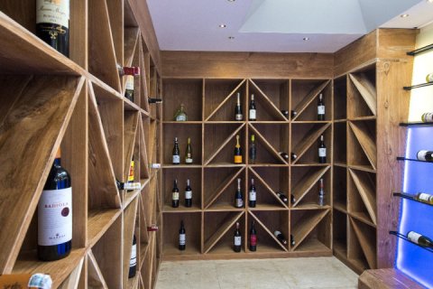 Вилла с 10 спальнями в Seminyak, Бадунг, Индонезия № 8727 17