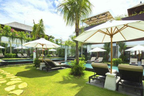 Вилла с 10 спальнями в Seminyak, Бадунг, Индонезия № 8727 3