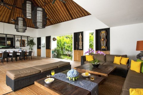 Вилла с 10 спальнями в Seminyak, Бадунг, Индонезия № 8727 10