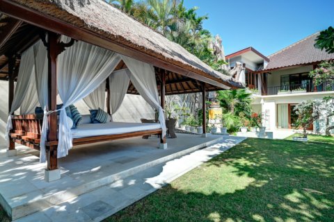 Вилла с 5 спальнями в Seminyak, Бадунг, Индонезия № 8728 16