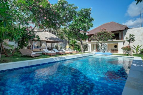 Вилла с 5 спальнями в Seminyak, Бадунг, Индонезия № 8728 2