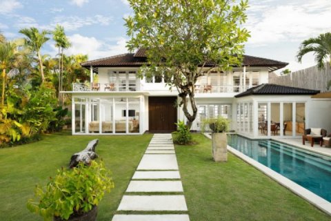 Вилла с 5 спальнями в Seminyak, Бадунг, Индонезия № 8730 1