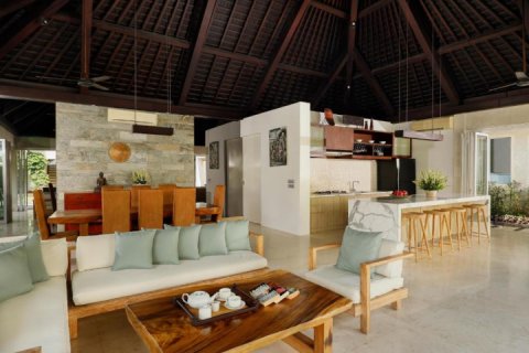 5 bedrooms Villa in Seminyak, Badung, Indonesia No. 8729 9
