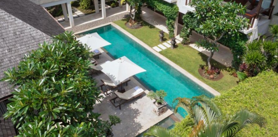 5 bedrooms Villa in Seminyak, Badung, Indonesia No. 8729