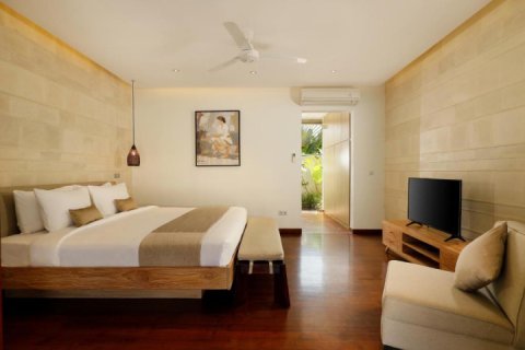 5 bedrooms Villa in Seminyak, Badung, Indonesia No. 8729 11
