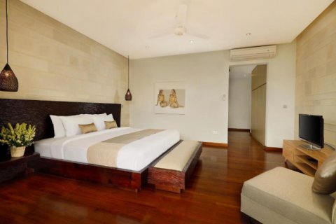 5 bedrooms Villa in Seminyak, Badung, Indonesia No. 8729 16