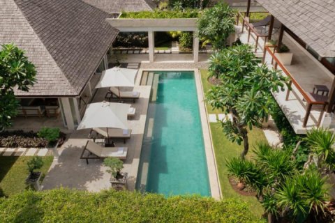 5 bedrooms Villa in Seminyak, Badung, Indonesia No. 8729 8