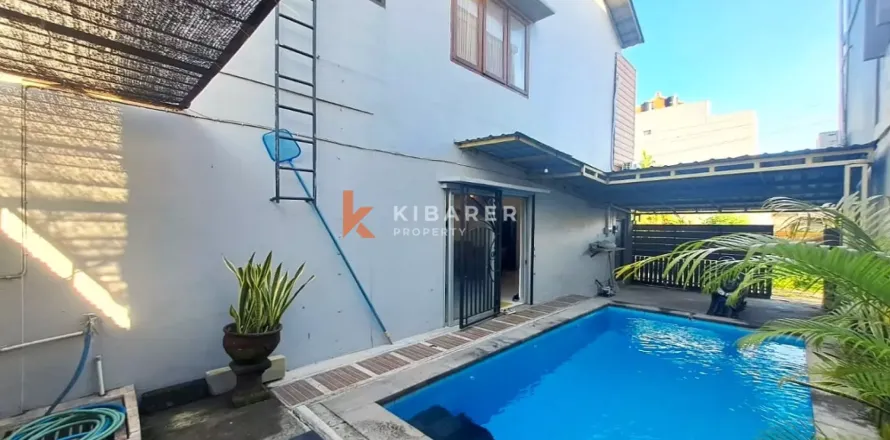 3 bedrooms Villa in Kerobokan, Badung, Indonesia No. 12377