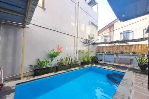 3 bedrooms Villa in Kerobokan, Badung, Indonesia No. 12377 2