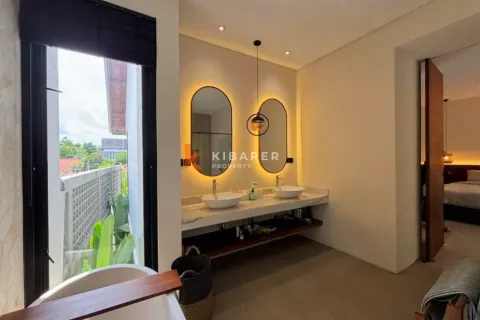 4 bedrooms Villa in Canggu, Badung, Indonesia No. 12375 18