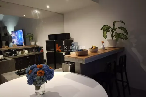 2 bedrooms Villa in Kerobokan, Badung, Indonesia No. 12487 2