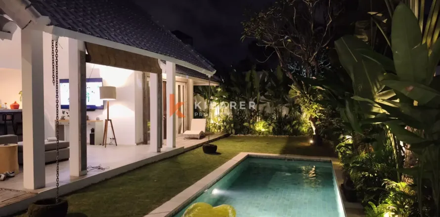 2 bedrooms Villa in Kerobokan, Badung, Indonesia No. 12487