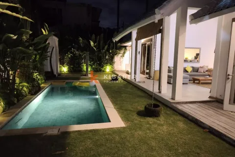 2 bedrooms Villa in Kerobokan, Badung, Indonesia No. 12487 10