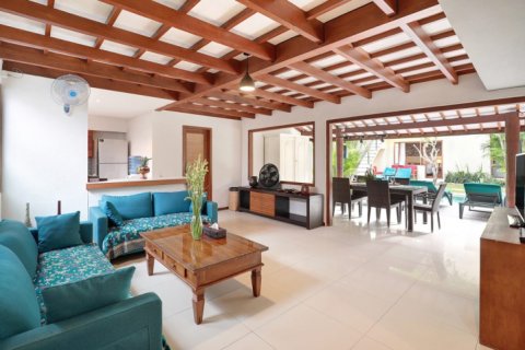 Вилла с 4 спальнями в Seminyak, Бадунг, Индонезия № 8740 5