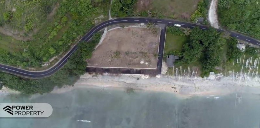 1700m2 Land in Nusa Penida, Klungkung, Indonesia No. 8868
