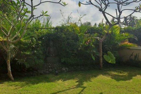3 bedrooms Villa in Gianyar, Indonesia No. 8824 19